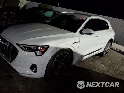 2019 AUDI E-TRON PRESTIGE WA1VAAGE7KB009368 - główne zdjęcie licytacji z USA - miniatura