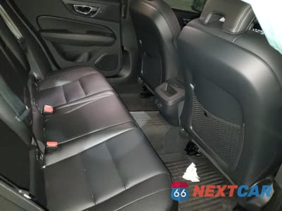Zdjęcie 10 z 12 samochodu: 2021 VOLVO S60 T6 MOMENTUM VIN:7JRA22TK4MG094924 - miniatura