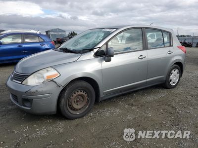 2009 NISSAN VERSA S 3N1BC13E59L451389 - główne zdjęcie licytacji z USA - miniatura