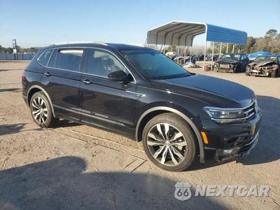 Czwarte zdjęcie samochodu z boku: 2019 VOLKSWAGEN TIGUAN SEL PREMIUM VIN:3VV4B7AX5KM187866 - miniatura