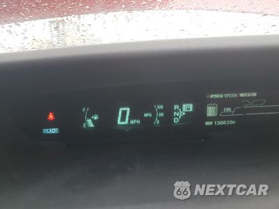 Zdjęcie 9 z 14 samochodu: 2013 TOYOTA PRIUS VIN:JTDKN3DU7D1618702 - miniatura