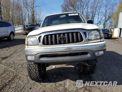 Piąte zdjęcie samochodu w środku: 2001 TOYOTA TACOMA XTRACAB VIN:5TEWM72N61Z858901 - miniatura