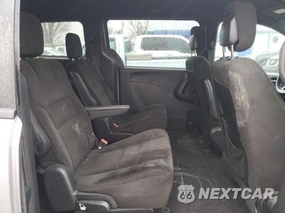 Zdjęcie 11 z 13 samochodu: 2015 DODGE GRAND CARAVAN SE VIN:2C4RDGBGXFR685041 - miniatura