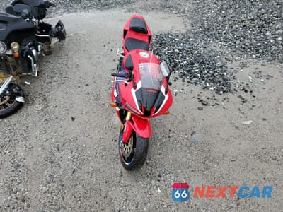 Piąte zdjęcie samochodu w środku: 2023 HONDA CBR600 RR VIN:JH2PC40JXPK900044 - miniatura