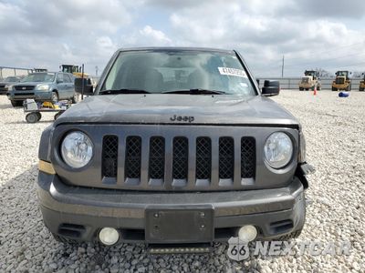 Piąte zdjęcie samochodu w środku: 2014 JEEP PATRIOT SPORT VIN:1C4NJPBA3ED769884 - miniatura