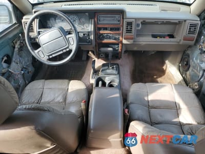 Zdjęcie 8 z 15 samochodu: 1995 JEEP GRAND CHEROKEE LIMITED VIN:1J4GZ78SXSC509348 - miniatura