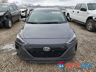 Piąte zdjęcie samochodu w środku: 2017 HYUNDAI IONIQ SEL VIN:KMHC75LC5HU026234 - miniatura