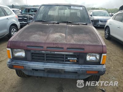 Piąte zdjęcie samochodu w środku: 1986 NISSAN D21 KING CAB VIN:JN6HD16YXGW003695 - miniatura