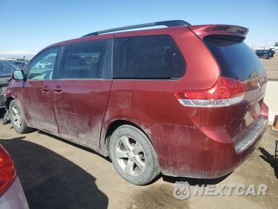 Drugie zdjęcie samochodu z przodu: 2012 TOYOTA SIENNA LE VIN:5TDKK3DC5CS255866 - miniatura
