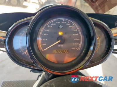 Zdjęcie 7 z 10 samochodu: 2009 HARLEY-DAVIDSON VRSCDX VIN:1HD1HHH109K807580 - miniatura