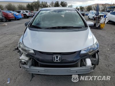 Piąte zdjęcie samochodu w środku: 2016 HONDA FIT LX VIN:JHMGK5H58GX011625 - miniatura