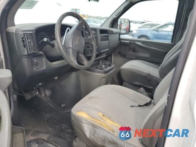 Zdjęcie 8 z 12 samochodu: 2004 GMC SAVANA G2500 VIN:1GTGG25U141115014 - miniatura