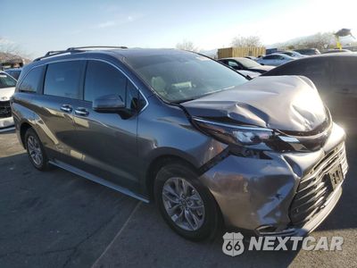 Czwarte zdjęcie samochodu z boku: 2024 TOYOTA SIENNA XLE VIN:5TDJRKEC3RS214189 - miniatura