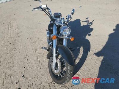 Drugie zdjęcie samochodu z przodu: 2019 HONDA VT750 C VIN:JH2RC5004KK500169 - miniatura