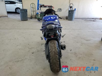 Czwarte zdjęcie samochodu z boku: 2007 YAMAHA YZFR6 L VIN:JYARJ12E87A015977 - miniatura