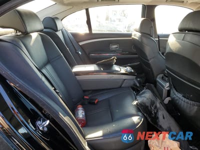 Zdjęcie 10 z 13 samochodu: 2007 BMW 750 VIN:WBAHN83517DT71095 - miniatura