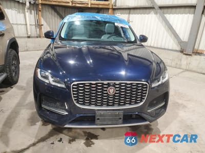 Piąte zdjęcie samochodu w środku: 2021 JAGUAR F-PACE S VIN:SADCJ2EX3MA675129 - miniatura