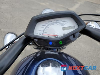 Zdjęcie 7 z 10 samochodu: 2019 HONDA VT1300 CX VIN:JH2SC6122KK400370 - miniatura
