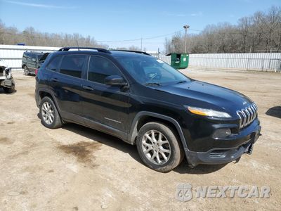 Czwarte zdjęcie samochodu z boku: 2017 JEEP CHEROKEE SPORT VIN:1C4PJLAB5HW592131 - miniatura