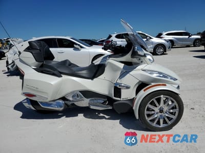 2015 CAN-AM SPYDER ROADSTER RT 2BXNBDD27FV006581 - główne zdjęcie licytacji z USA - miniatura