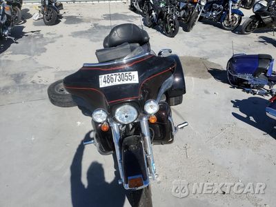 Piąte zdjęcie samochodu w środku: 2011 HARLEY-DAVIDSON FLHTCUTG VIN:1HD1MAM17BB854037 - miniatura