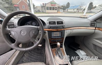 Zdjęcie 9 z 10 samochodu: 2005 MERCEDES-BENZ E 320 4MATIC VIN:WDBUF82J85X167076 - miniatura