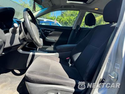 Piąte zdjęcie samochodu w środku: 2013 NISSAN ALTIMA 3.5S VIN:1N4BL3AP9DN409383 - miniatura