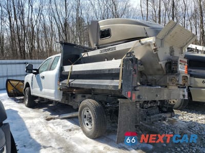 Drugie zdjęcie samochodu z przodu: 2024 FORD F350 SUPER DUTY VIN:1FT8X3BA3REC14549 - miniatura