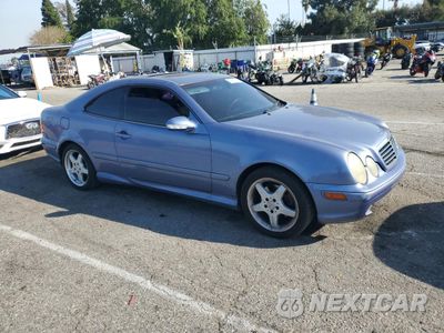 Czwarte zdjęcie samochodu z boku: 2002 MERCEDES-BENZ CLK 430 VIN:WDBLJ70G82T103991 - miniatura