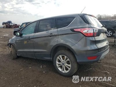 Drugie zdjęcie samochodu z przodu: 2017 FORD ESCAPE SE VIN:1FMCU0GD3HUD06233 - miniatura