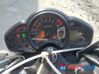 Zdjęcie 7 z 9 samochodu: 2013 SUZUKI SV650 VIN:JS1VP55A8D2101100 - miniatura