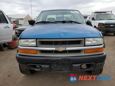 Piąte zdjęcie samochodu w środku: 2000 CHEVROLET S TRUCK S10 VIN:1GCCT19W0Y8153847 - miniatura