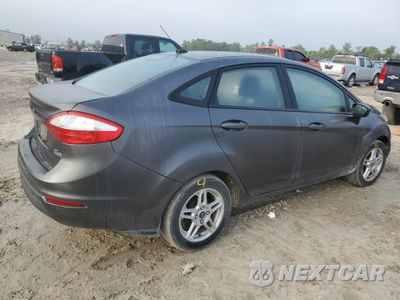 Trzecie zdjęcie samochodu z tyłu: 2018 FORD FIESTA SE VIN:3FADP4BJ6JM127964 - miniatura