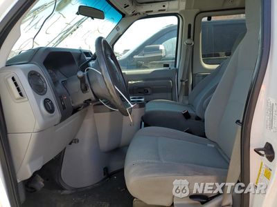 Zdjęcie 7 z 13 samochodu: 2011 FORD ECONOLINE E350 SUPER DUTY WAGON VIN:1FBSS3BL6BDA90217 - miniatura