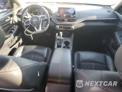 Zdjęcie 8 z 14 samochodu: 2019 NISSAN ALTIMA SR VIN:1N4BL4CV2KC165098 - miniatura