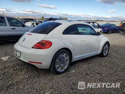 Trzecie zdjęcie samochodu z tyłu: 2013 VOLKSWAGEN BEETLE VIN:3VWJX7AT4DM605723 - miniatura