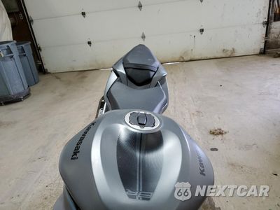 Piąte zdjęcie samochodu w środku: 2025 KAWASAKI ZX636 K VIN:JKBZXJK10SA008035 - miniatura