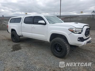 Czwarte zdjęcie samochodu z boku: 2017 TOYOTA TACOMA DOUBLE CAB VIN:3TMBZ5DN4HM011013 - miniatura