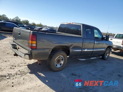 Trzecie zdjęcie samochodu z tyłu: 2000 GMC NEW SIERRA C2500 VIN:1GTFC29U6YE354641 - miniatura