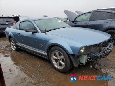 Czwarte zdjęcie samochodu z boku: 2007 FORD MUSTANG VIN:1ZVFT80N675226419 - miniatura