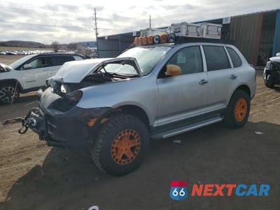 2005 PORSCHE CAYENNE WP1AA29P85LA25634 - główne zdjęcie licytacji z USA - miniatura