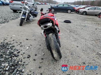Czwarte zdjęcie samochodu z boku: 2023 HONDA CBR600 RR VIN:JH2PC40JXPK900044 - miniatura