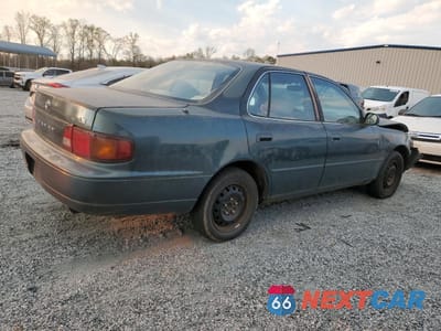 Trzecie zdjęcie samochodu z tyłu: 1996 TOYOTA CAMRY DX VIN:4T1BG12K9TU927452 - miniatura