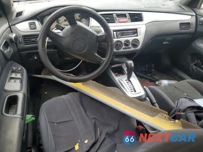 Zdjęcie 8 z 12 samochodu: 2004 MITSUBISHI LANCER OZ RALLY VIN:JA3AJ86E14U048560 - miniatura