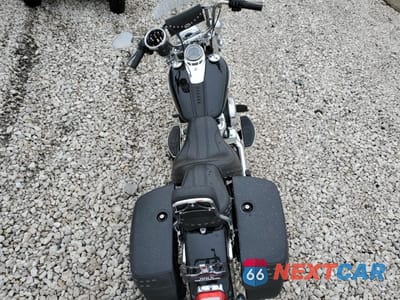 Zdjęcie 6 z 10 samochodu: 2020 HARLEY-DAVIDSON FLHC VIN:1HD1YAJ14LB048117 - miniatura