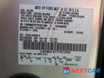 Zdjęcie 14 z 14 samochodu: 2000 LINCOLN LS VIN:1LNHM87A7YY921998 - miniatura