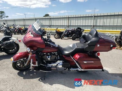 Trzecie zdjęcie samochodu z tyłu: 2017 HARLEY-DAVIDSON FLHTK ULTRA LIMITED VIN:1HD1KED12HB674776 - miniatura