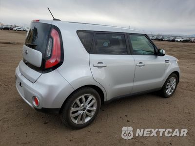 Trzecie zdjęcie samochodu z tyłu: 2018 KIA SOUL + VIN:KNDJP3A51J7536881 - miniatura