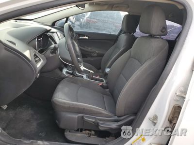 Zdjęcie 7 z 15 samochodu: 2018 CHEVROLET CRUZE LS VIN:1G1BC5SM0J7138748 - miniatura
