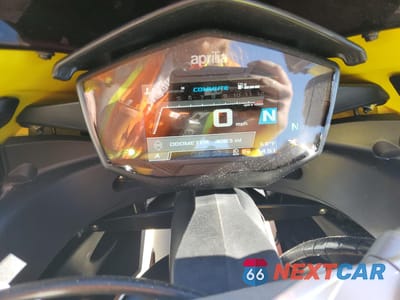 Zdjęcie 7 z 9 samochodu: 2022 APRILIA RS 660 VIN:ZD4KSUG0XNS000510 - miniatura